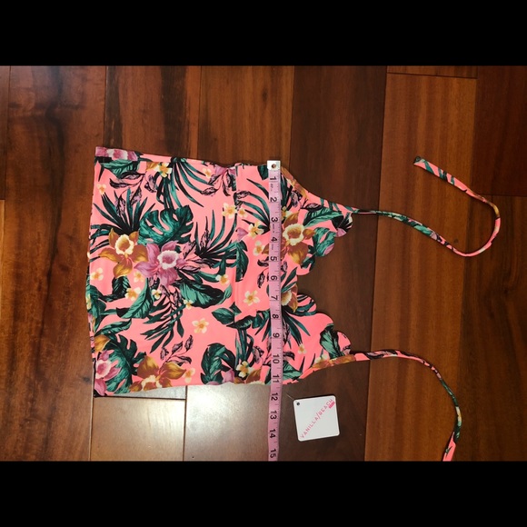 Vanilla/Beach swim suit - Picture 2 of 8